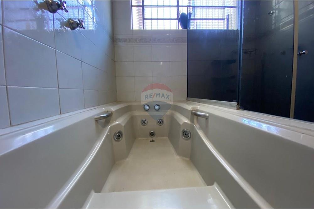 Casa - Venda - Botucatu , São Paulo - WhatsApp Image 2025-01-20 at 15.16.13 (12).jpeg - 630481016-158