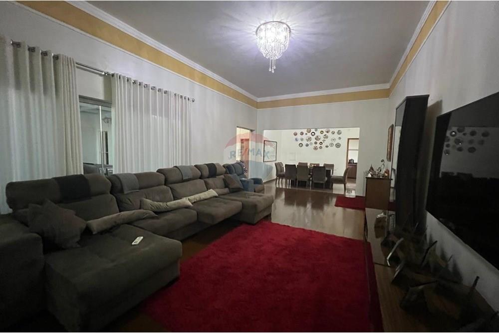 Casa Comercial - Venda - Votuporanga , São Paulo - d896ba47-105f-4929-9d42-c030da76ab4e.jpeg - 631481003-215