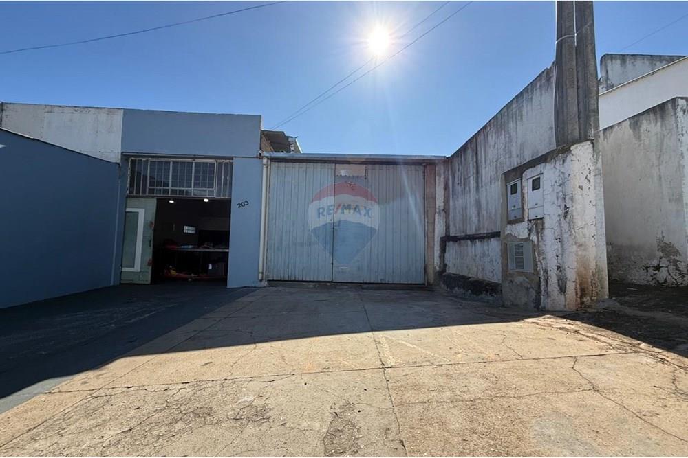 Galpão - Alugar - Botucatu , São Paulo - WhatsApp Image 2025-06-23 at 08.38.28 (3).jpeg - 630111106-3