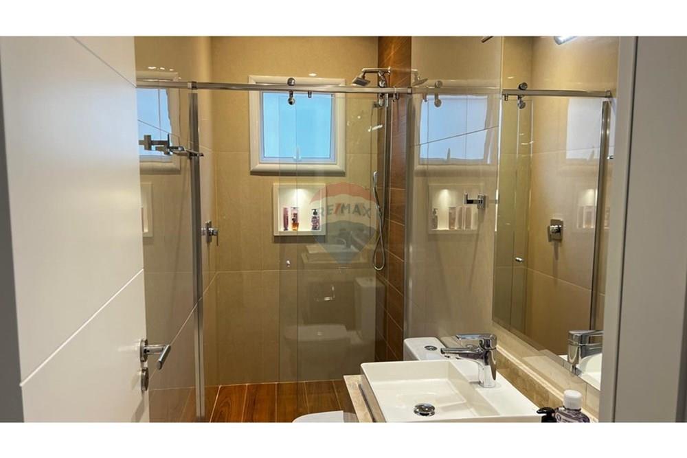 Casa de Condomínio - Alugar - Votorantim , São Paulo - Banheiro suite do meio Belvedere.jpg - 630601179-15