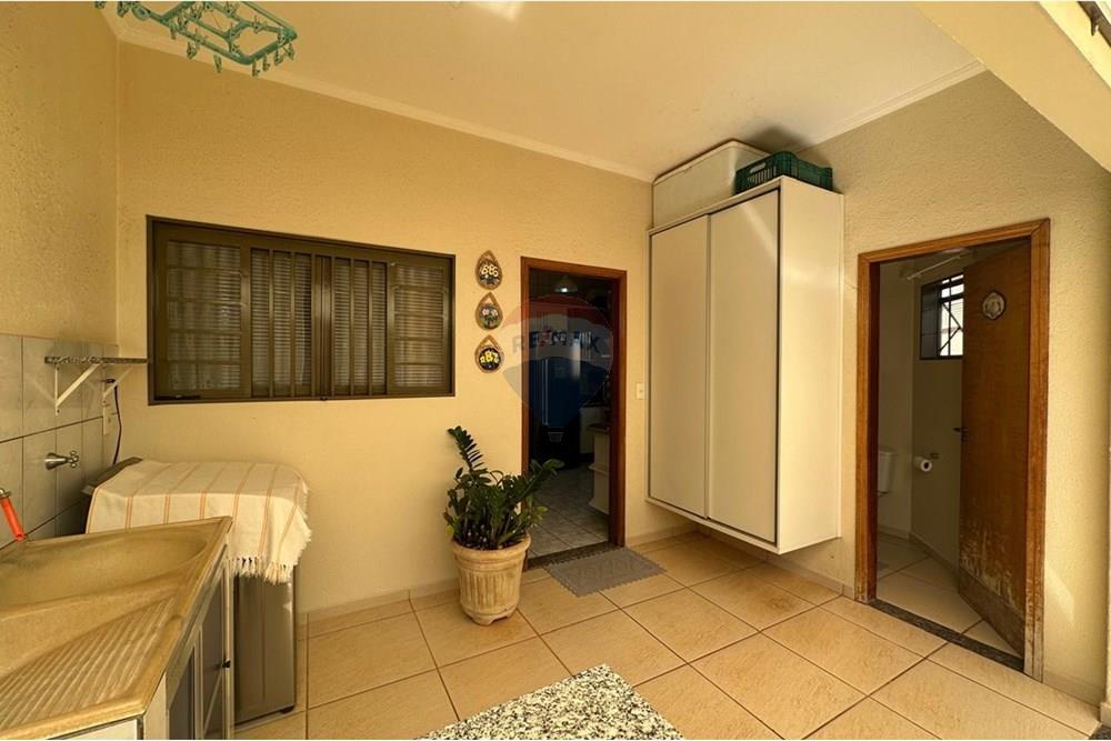 Casa com 3 quartos à venda, 133m² — foto 23 de 31