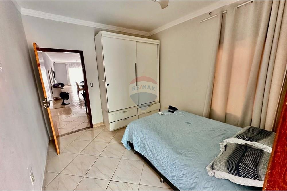 Casa - Venda - Macaé , Rio de Janeiro - WhatsApp Image 2025-05-07 at 1.17.19 PM (1).jpeg - 631461044-120