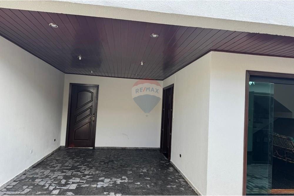 Casa à venda com 4 quartos, 250m² - Foto 5