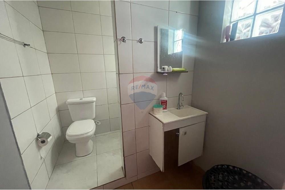 Casa à venda com 3 quartos, 218m² - Foto 19