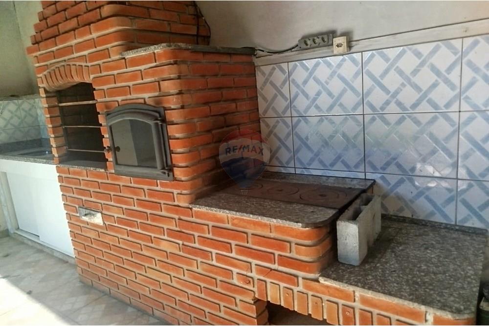 Casa à venda com 4 quartos, 285m² - Foto 6