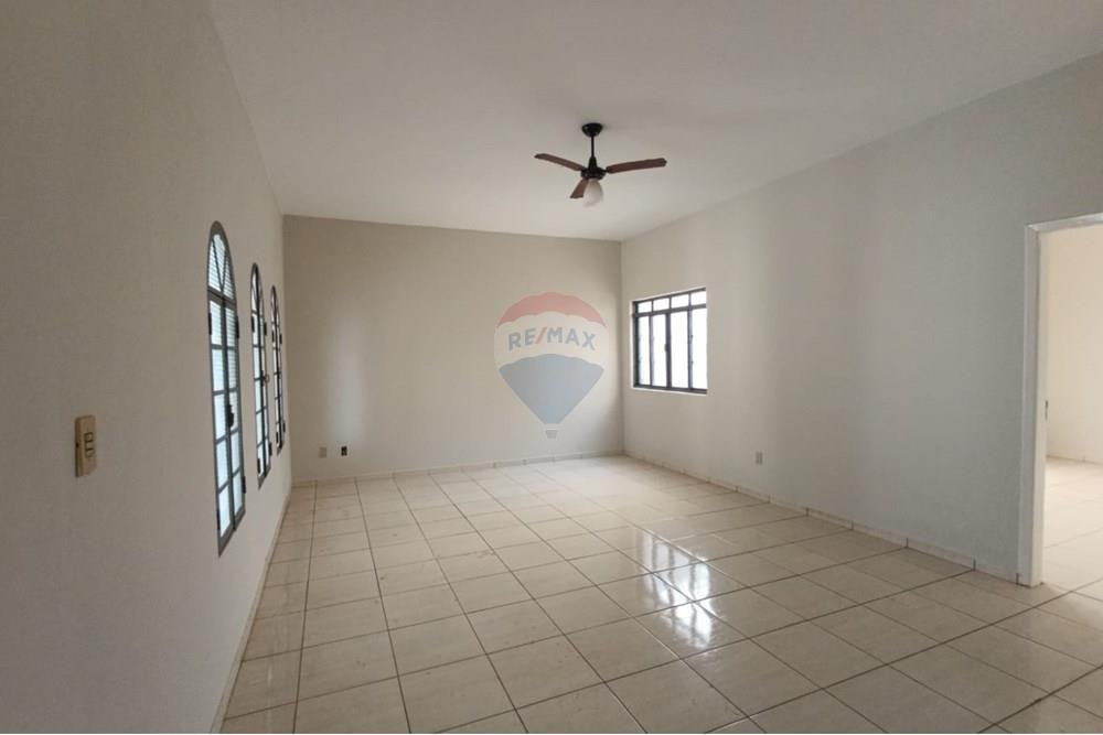 Casa - Venda - Andradina , São Paulo - be9ee422-9070-4bbf-bae4-58431aa6d7f6.jpeg - 631201049-40