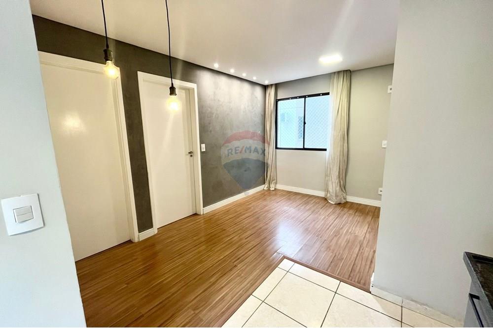 Apartamento à venda com 2 quartos, 43m² - Foto 11