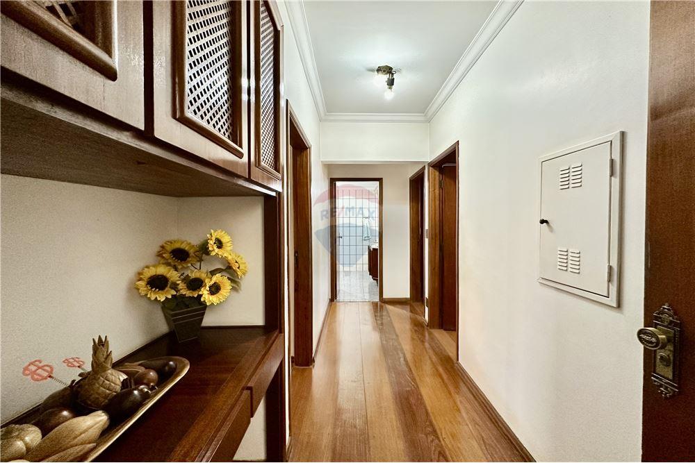 Apartamento com 3 quartos à venda, 134m² — foto 10 de 24
