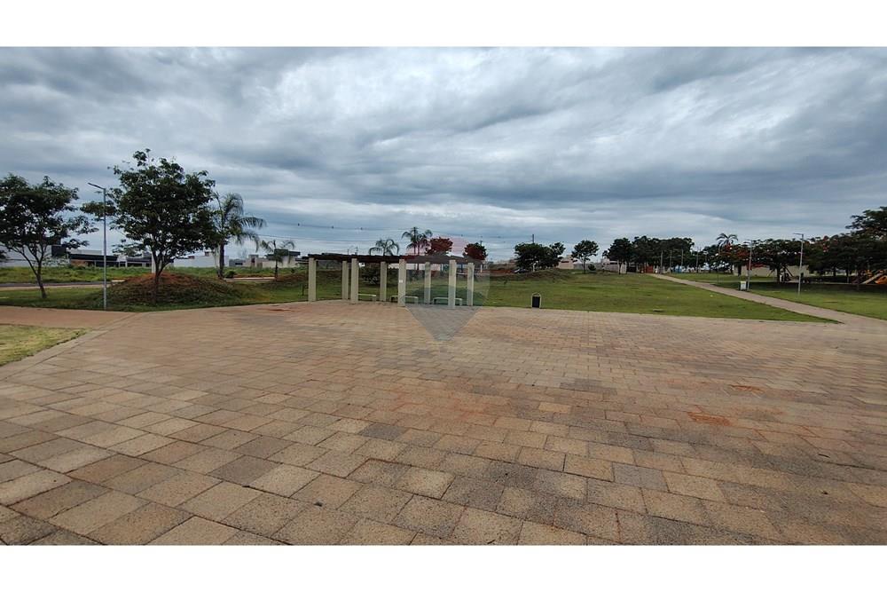 Terreno / Lote / Condomínio  à venda, 208m² — foto 11 de 14