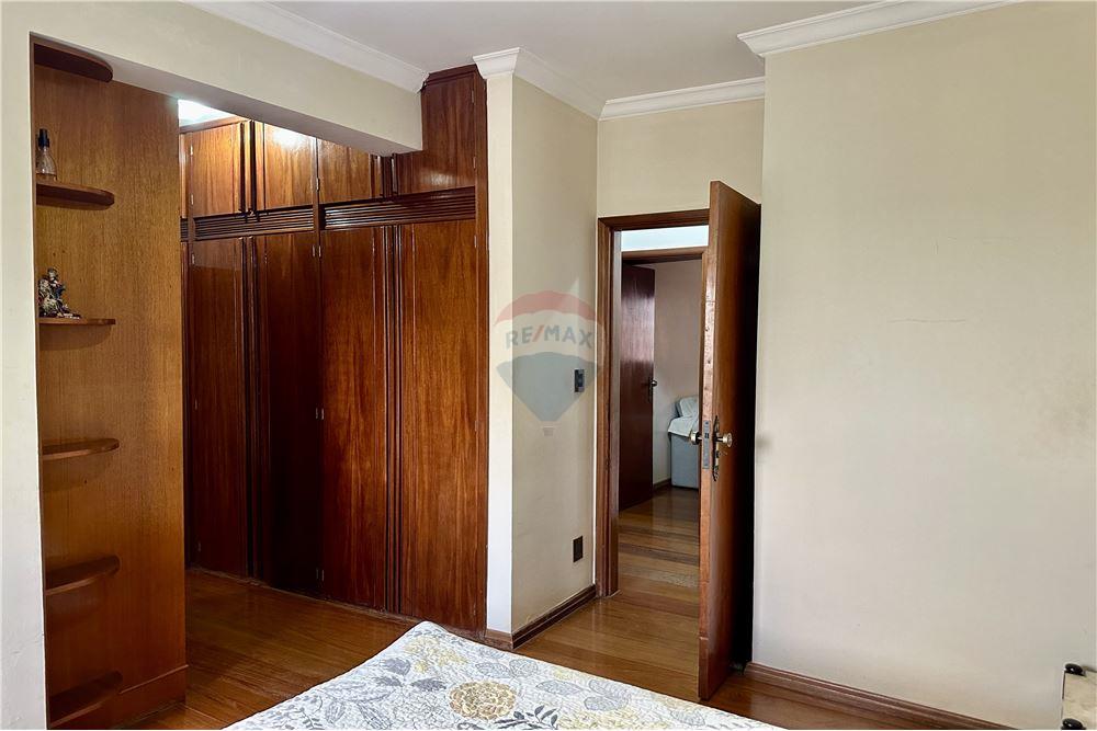 Apartamento com 3 quartos à venda, 134m² — foto 18 de 24