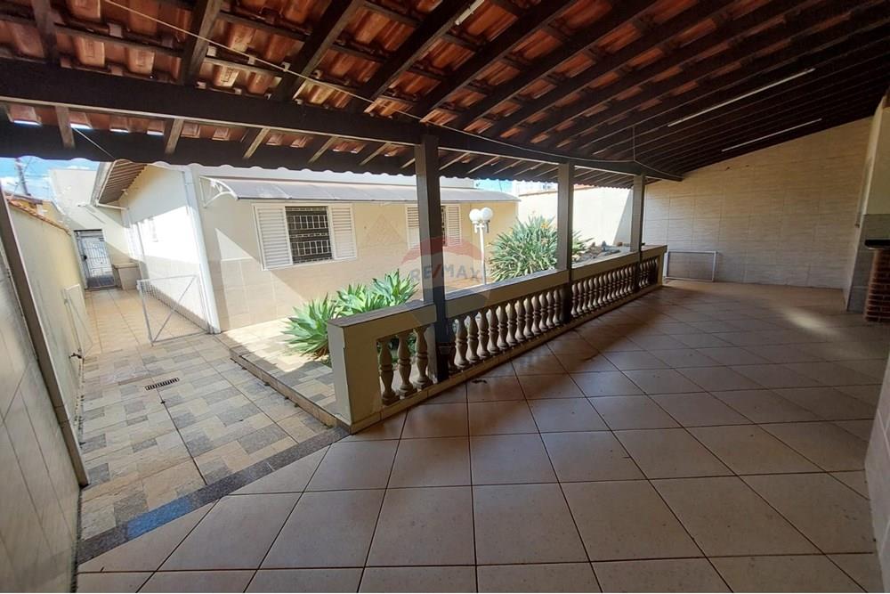 Casa - Venda - Botucatu , São Paulo - area de lazer lateral.jpeg - 630111087-3