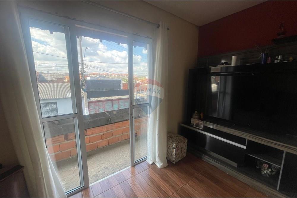 Casa à venda com 3 quartos, 218m² - Foto 7