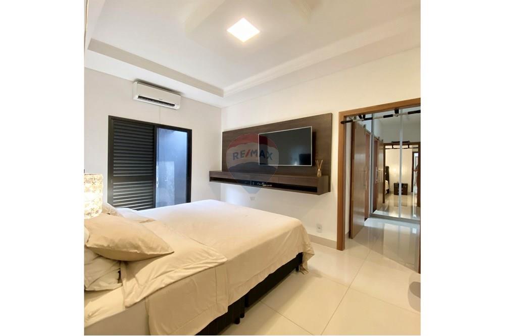 Casa de Condomínio com 3 quartos à venda, 228m² — foto 22 de 24