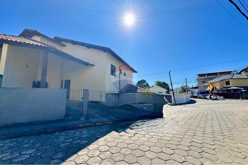 Casa - Venda - Bom Jardim , Rio de Janeiro - 8fee461b-d2f0-4b7c-8b1f-25665de9df11.jpg - 630551061-70