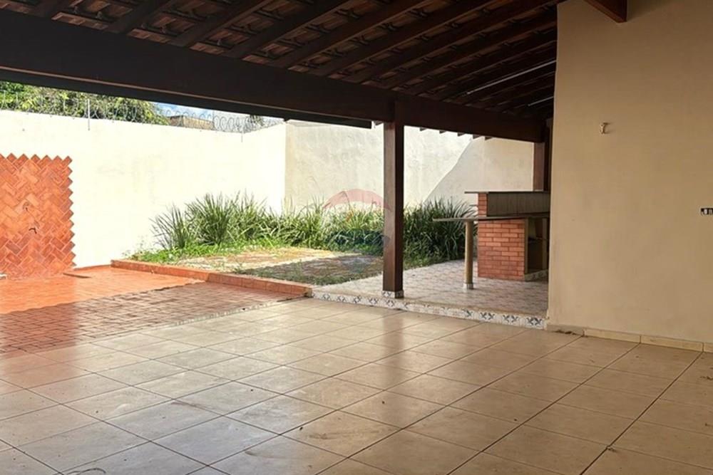 Casa com 3 quartos à venda, 250m² — foto 7 de 21