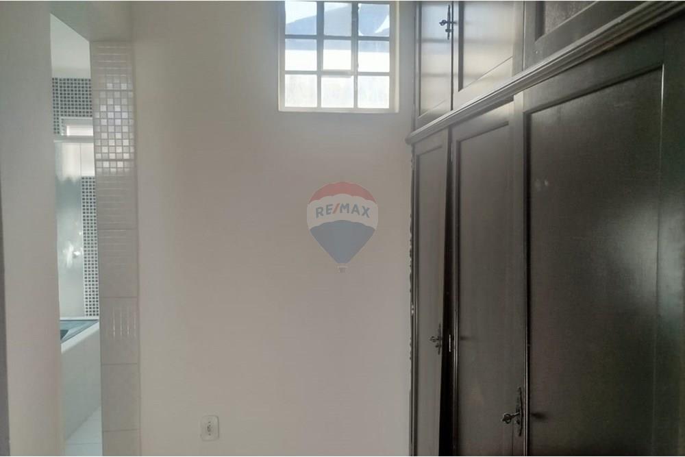 Casa à venda com 4 quartos, 285m² - Foto 24