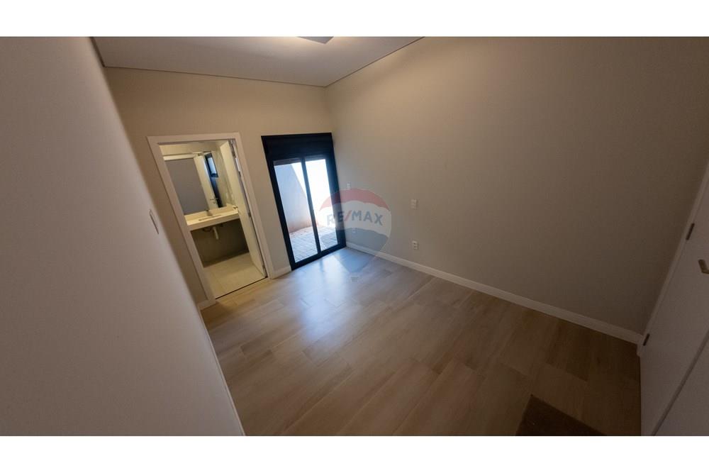 Casa de Condomínio com 3 quartos à venda, 181m² — foto 8 de 22