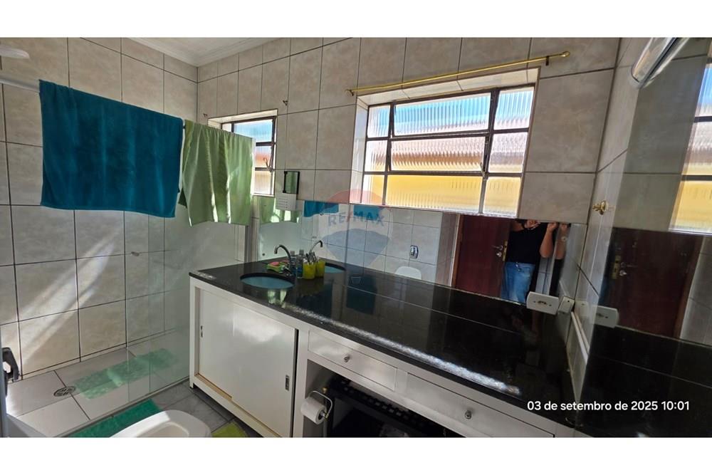 Casa - Venda - Arujá , São Paulo - Banheiro da suite.jpg - 631491027-2