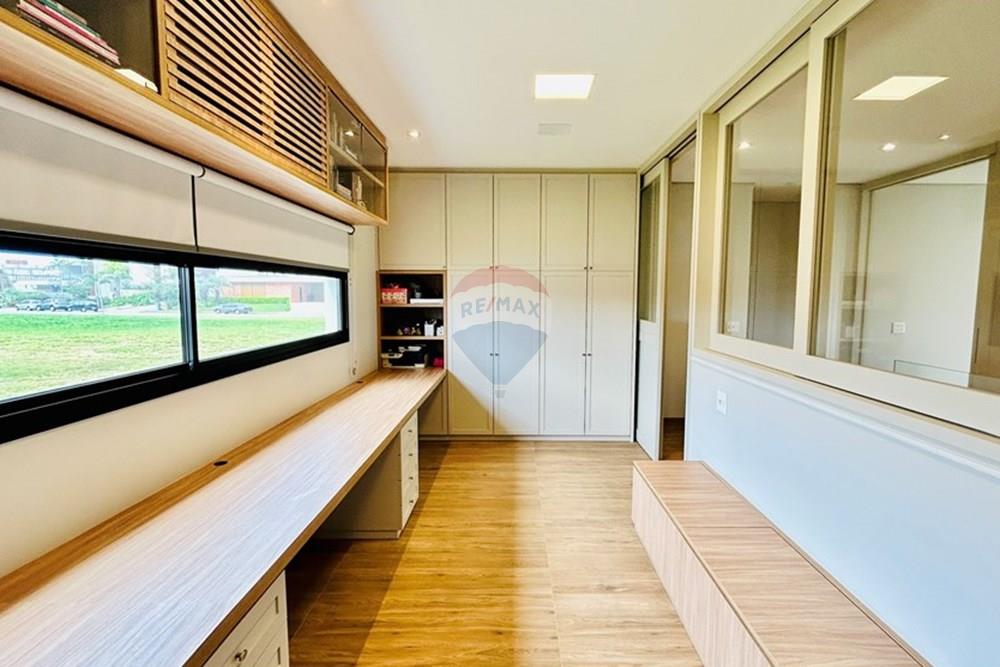 Casa de Condomínio à venda com 4 quartos, 448m² - Foto 15