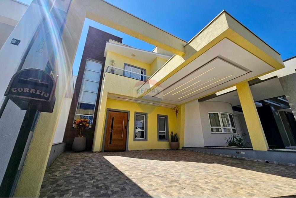 Casa de Condomínio à venda com 3 quartos, 146m² - Foto 1