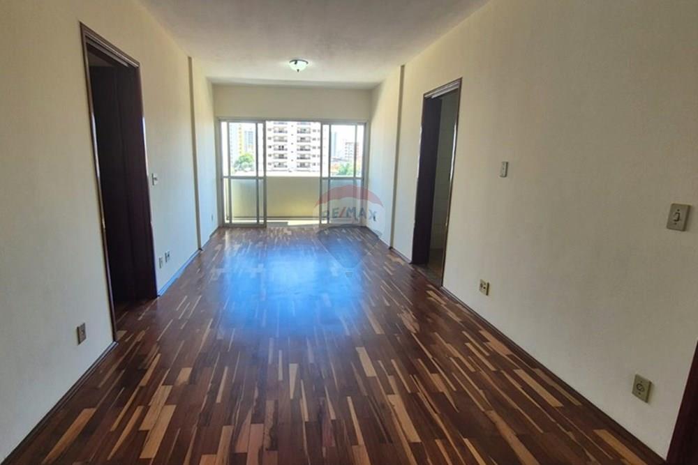 Apartamento com 3 quartos à venda, 105m² — foto 2 de 21