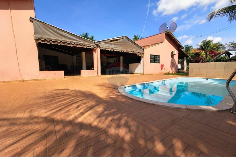 Fazenda / Sítio / Chácara com 4 quartos à venda, 380m² — foto 1 de 19