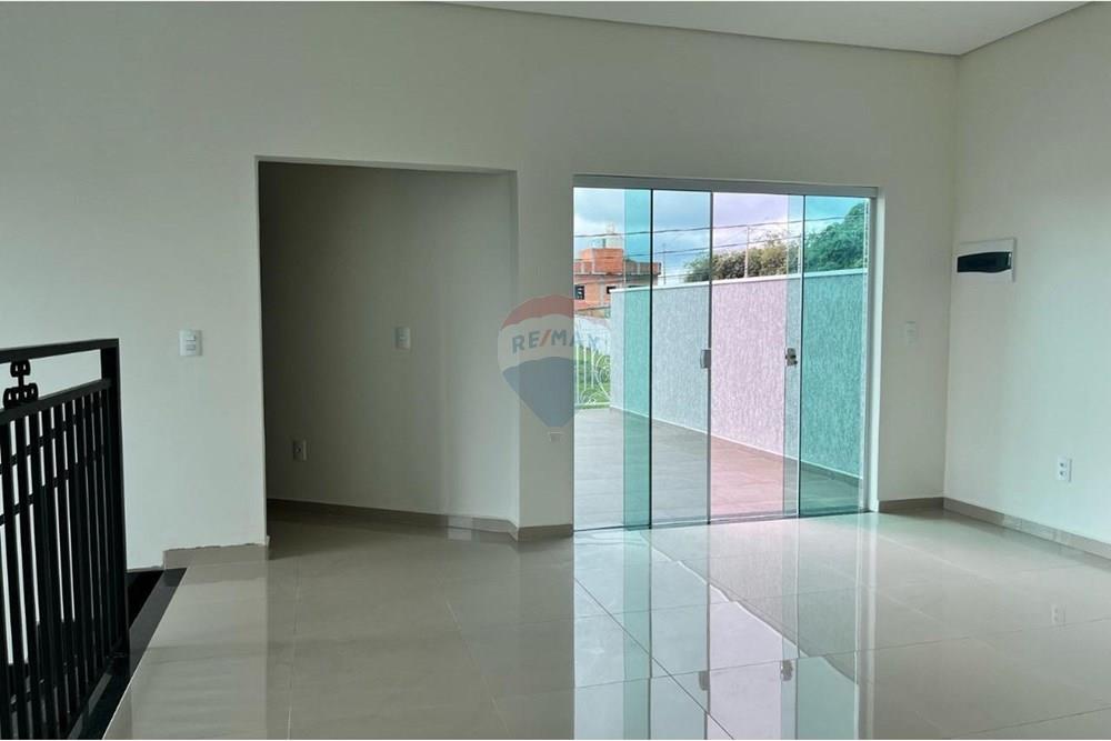 Sobrado - Venda - Botucatu , São Paulo - WhatsApp Image 2025-06-12 at 13.34.36 (1).jpeg - 630111094-3