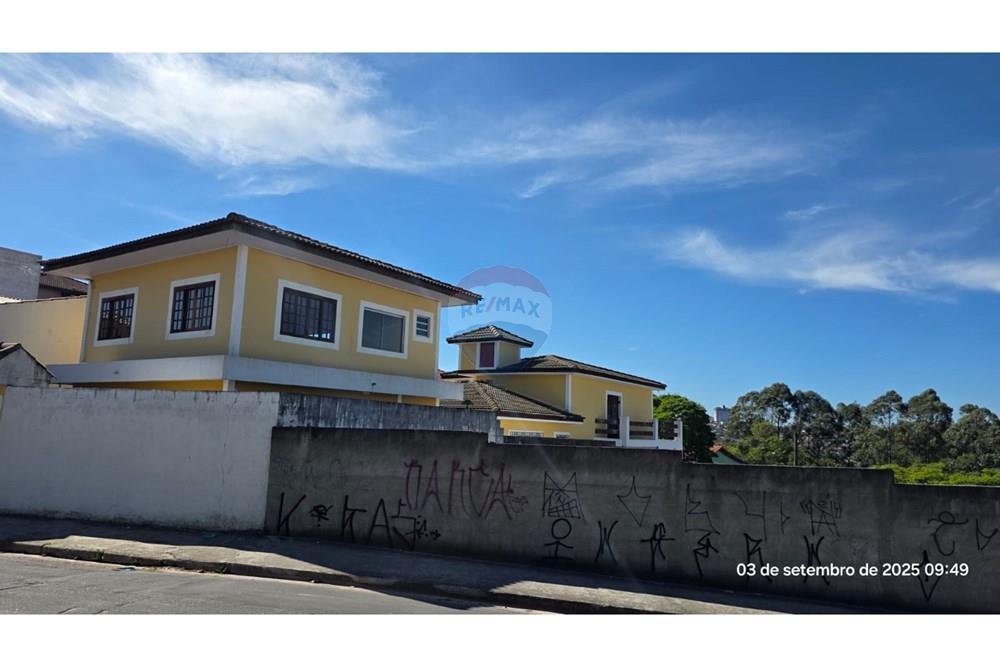 Casa - Venda - Arujá , São Paulo - Vista lateral Rua Prestes Maia.jpg - 631491027-2