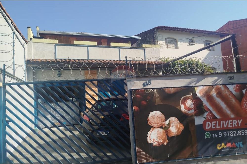 Casa à venda com 4 quartos, 285m² - Foto 2