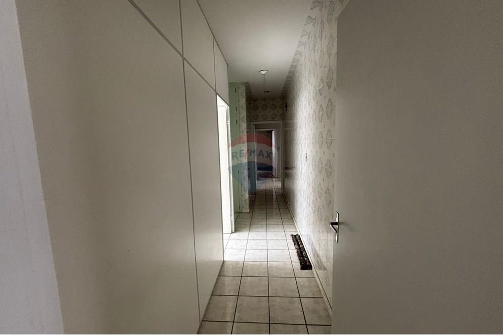 Casa, 4 quartos, 255 m² - Foto 9