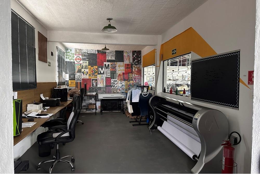 Galpão - Venda - Petrópolis , Rio de Janeiro - 20250623_133125499_iOS.jpg - 630131055-20