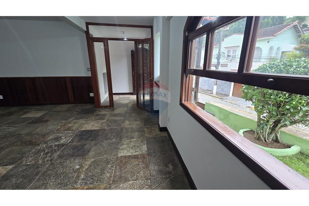 Casa - Alugar - Petrópolis , Rio de Janeiro - WhatsApp Image 2024-11-04 at 08.42.48 (2).jpeg - 630131080-12