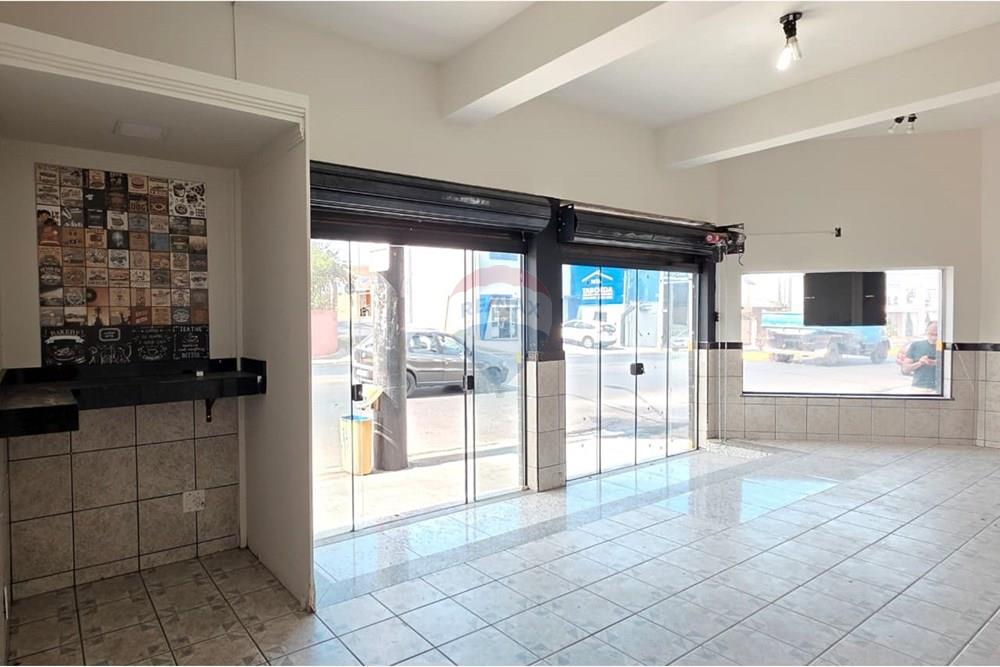 Ponto Comercial/ Loja - Alugar - Botucatu , São Paulo - WhatsApp Image 2025-09-19 at 14.54.14 (2).jpeg - 630111106-7