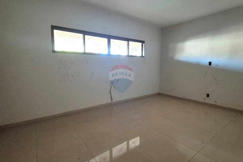 Casa com 3 quartos à venda, 250m² — foto 17 de 21