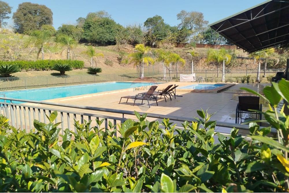 Casa de Condomínio à venda com 3 quartos, 300m² - Foto 43