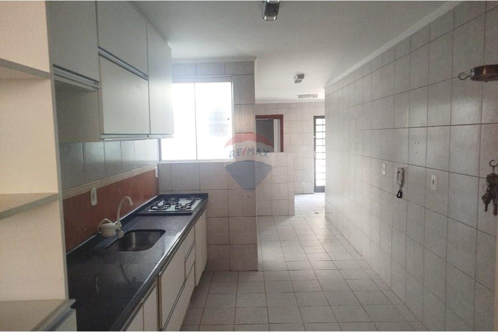 Casa à venda com 4 quartos, 285m² - Foto 12