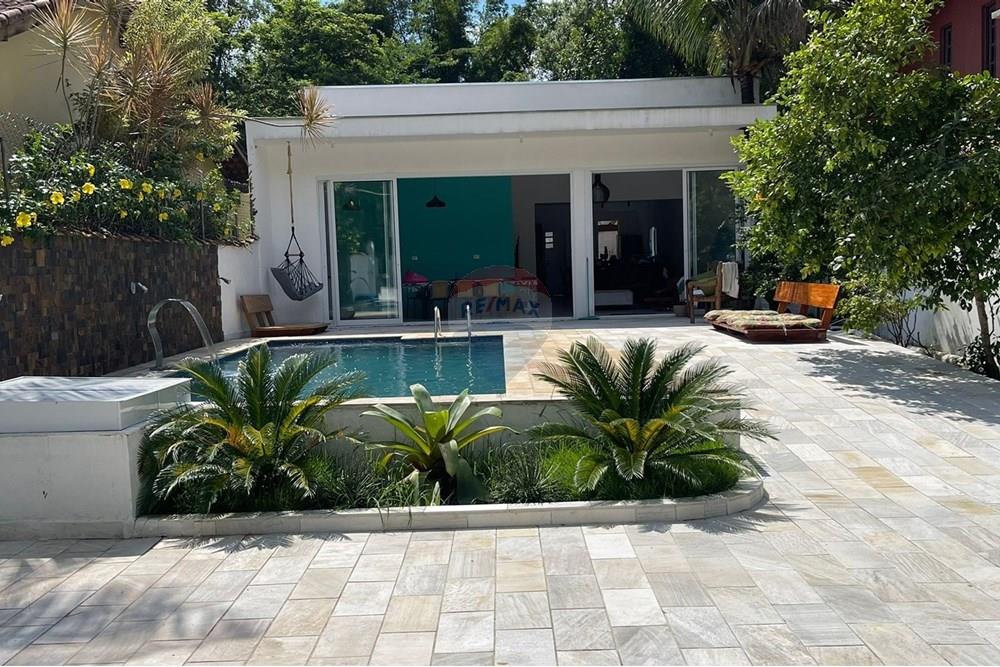 Casa - Venda - São Sebastião , São Paulo - 8eb37c57-5596-4e0d-b1ec-b7ca8218c651.jpg - Quintal - 631461002-23