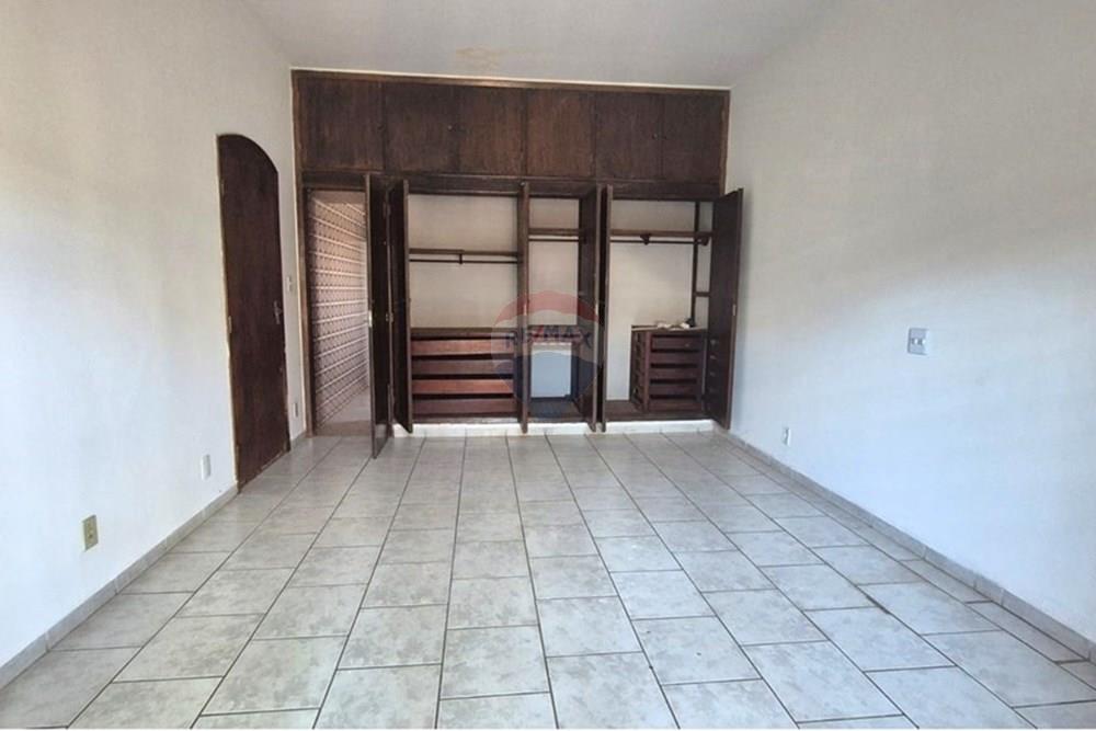 Imóvel Comercial com 3 quartos à venda, 269m² — foto 7 de 32