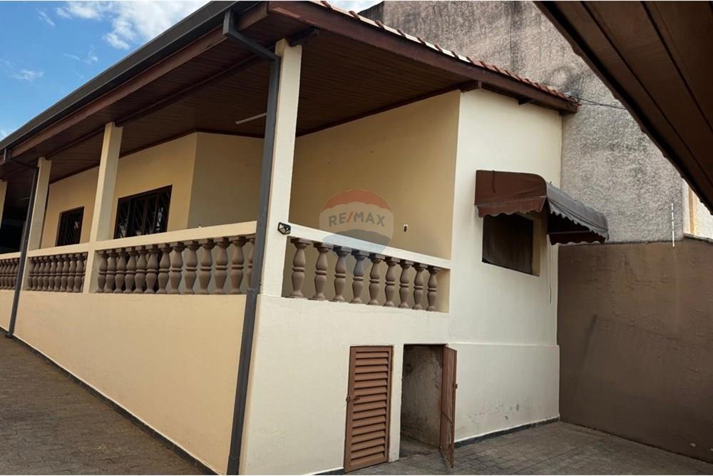 Casa à venda com 3 quartos, 201m² - Foto 7