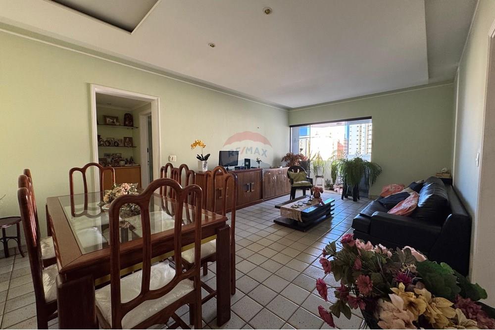 Apartamento com 3 quartos à venda, 137m² — foto 13 de 21
