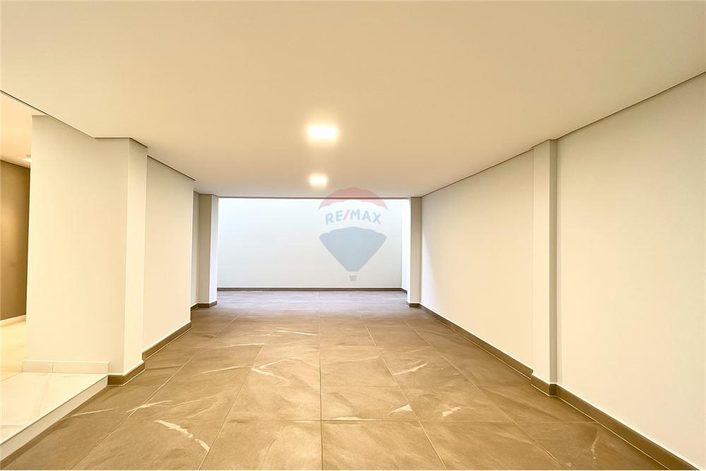 Sobrado - Venda - Botucatu , São Paulo - 11 - 630481124-8