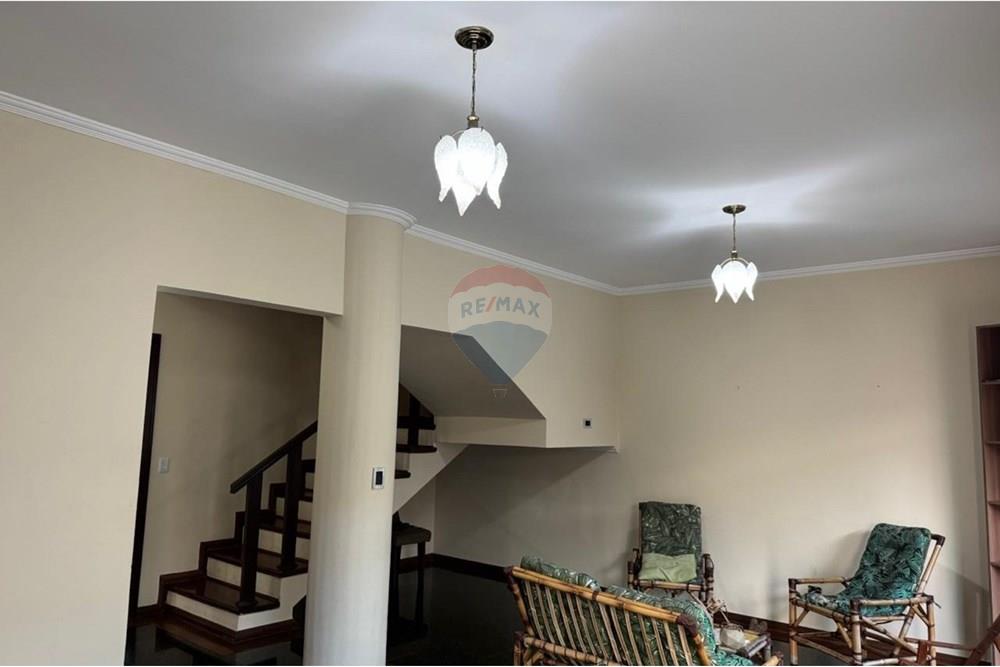 Casa à venda com 4 quartos, 250m² - Foto 10