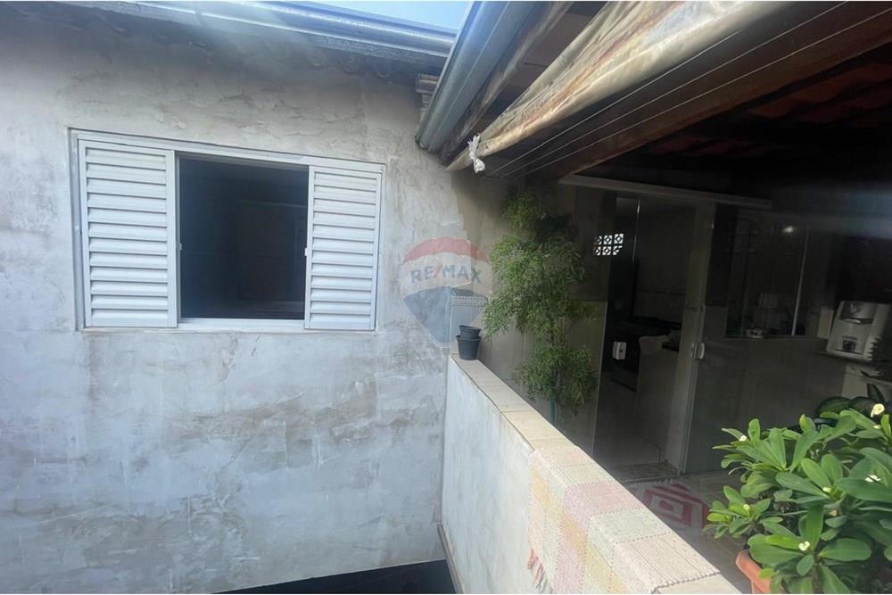 Casa à venda com 3 quartos, 218m² - Foto 25