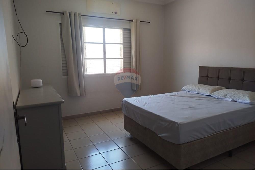 Casa, 4 quartos, 240 m² - Foto 17