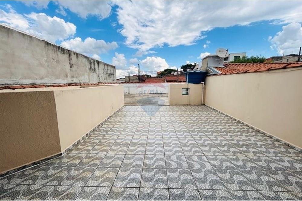 Casa à venda com 3 quartos, 140m² - Foto 18