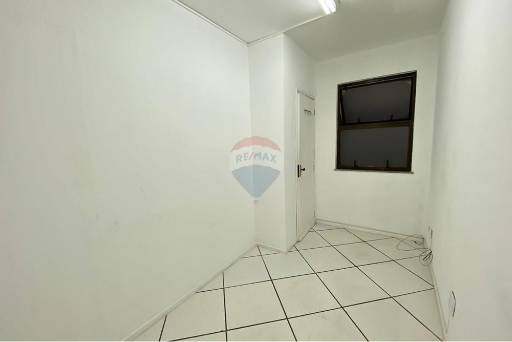 Cj. Comercial/ Sala - Alugar - Nova Friburgo , Rio de Janeiro - e4d8a1e1-c057-4d29-a96c-2f2ef1e3d79f.jpg - 631671001-14