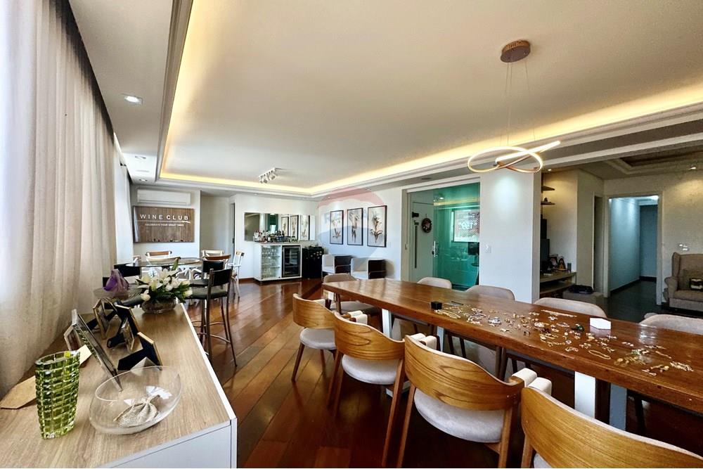 Apartamento com 3 quartos à venda, 193m² — foto 4 de 31