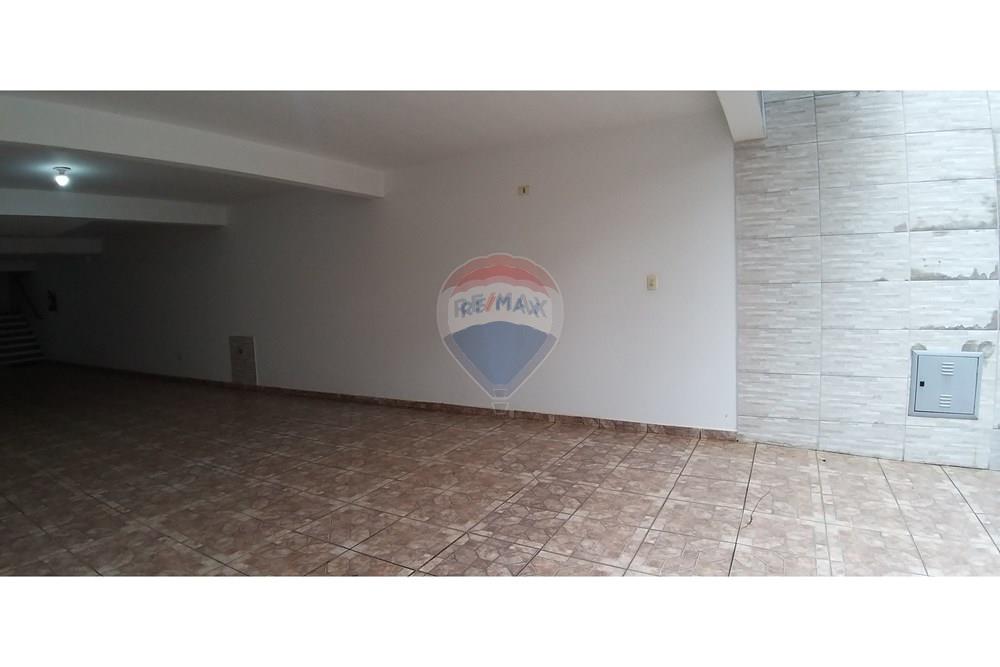 Apartamento - Alugar - Santo André , São Paulo - R Atibaia Aluga - Garagem & escadas (2).jpg - Garagem - 631341009-9