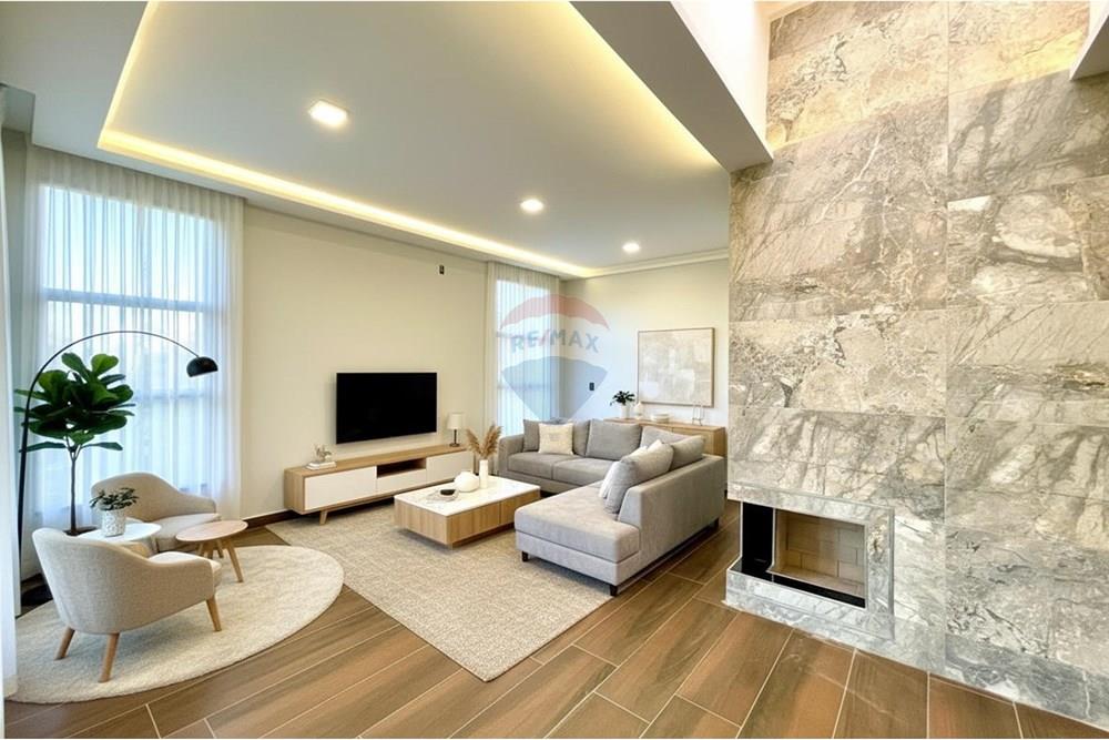 Sobrado - Venda - Botucatu , São Paulo - decorated_open_plan_interior_fireplace.jpg - 630481124-8