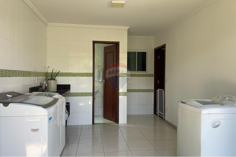 Casa - Venda - Nova Friburgo , Rio de Janeiro - WhatsApp Image 2025-02-27 at 14.29.37 (1).jpeg - Área de serviço - 630551081-21